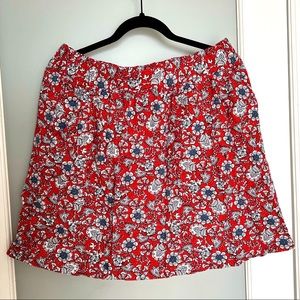 Red Floral printed mini skirt - LOFT size M